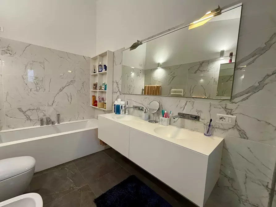 Immagine 27 di Attico in vendita  in Via Giovanni Medrano 8 a Olbia