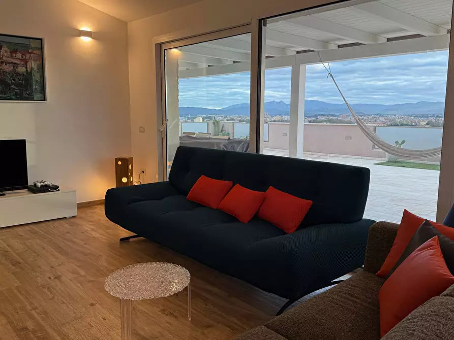 Immagine 8 di Attico in vendita  in Via Giovanni Medrano 8 a Olbia