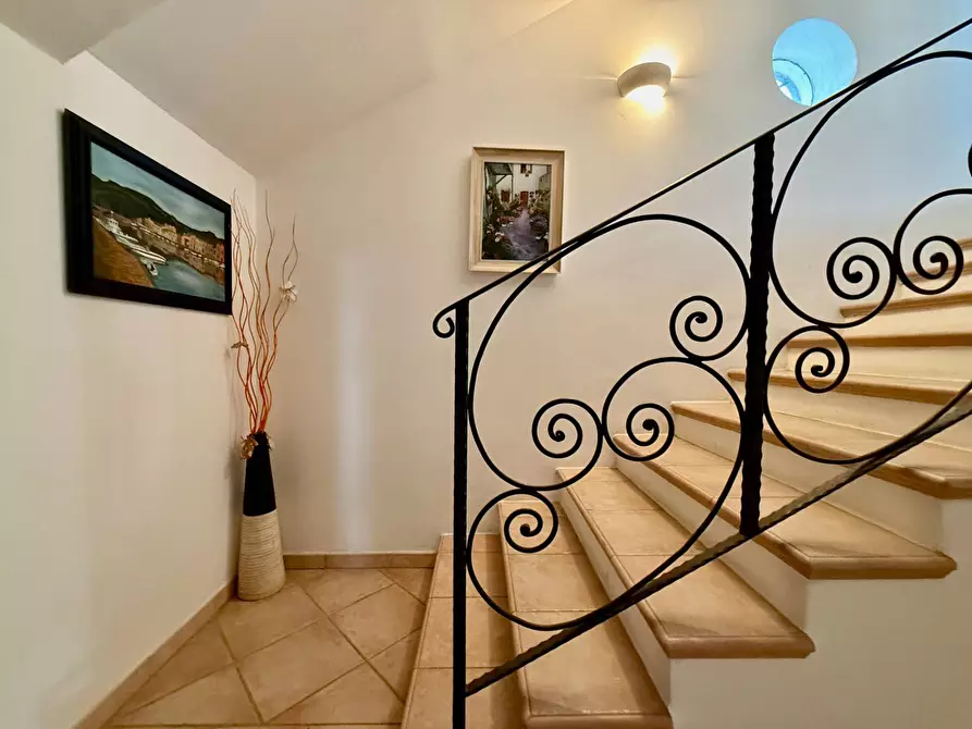 Immagine 23 di Villa in vendita  in VIA DEL GIGLIO 112 a Olbia