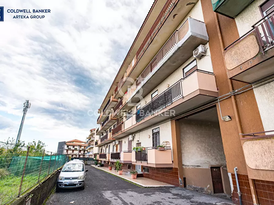 Immagine 2 di Appartamento in vendita  in Via Croce 100 a Aci Catena