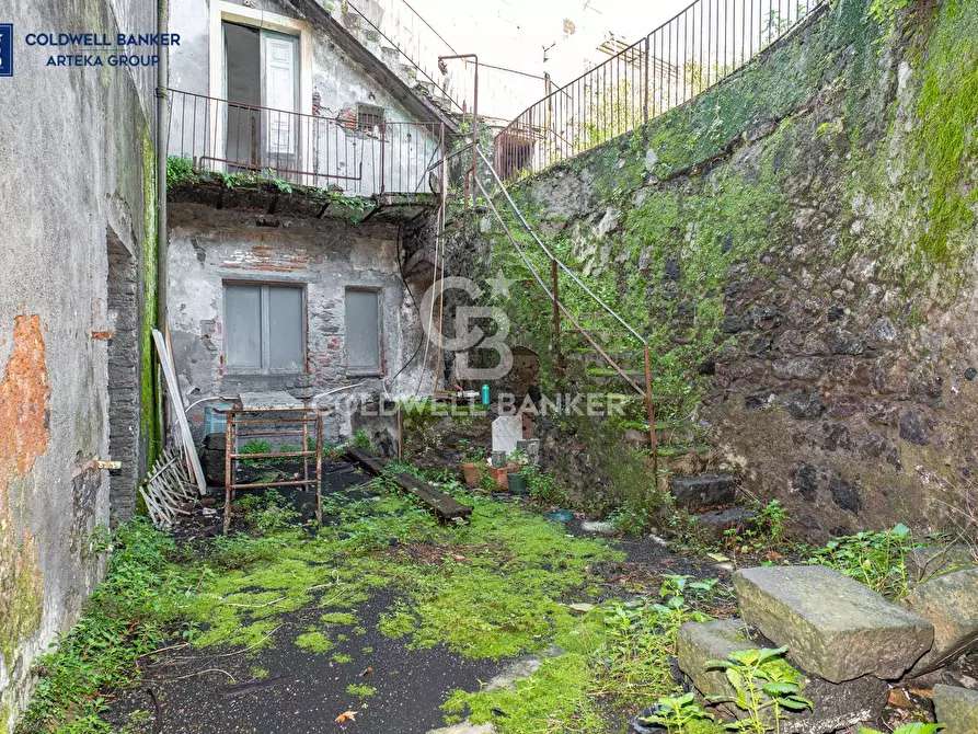 Immagine 7 di Casa indipendente in vendita  in Viale Principe Amedeo 1 - 7 a Acireale