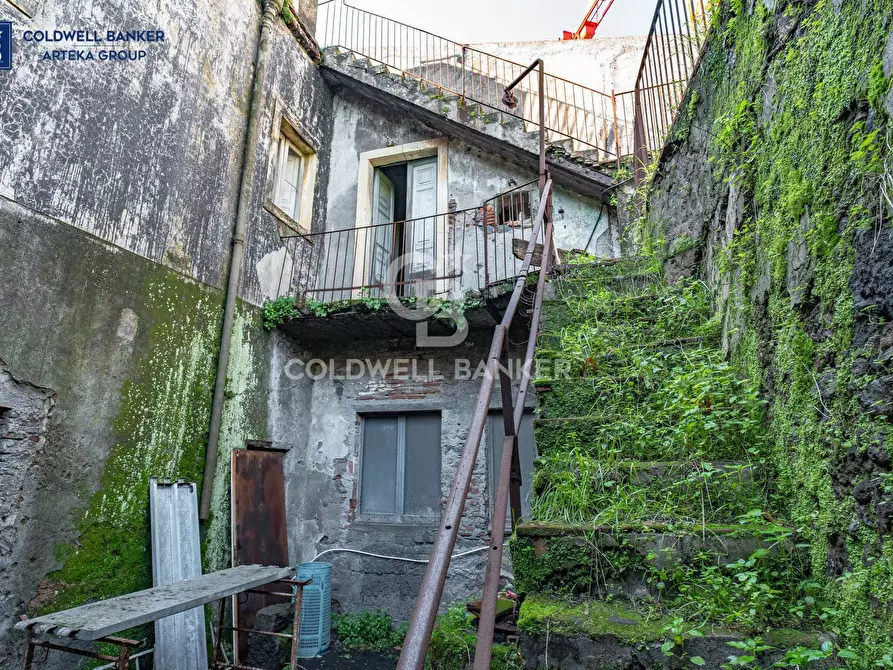 Immagine 19 di Casa indipendente in vendita  in Viale Principe Amedeo 1 - 7 a Acireale