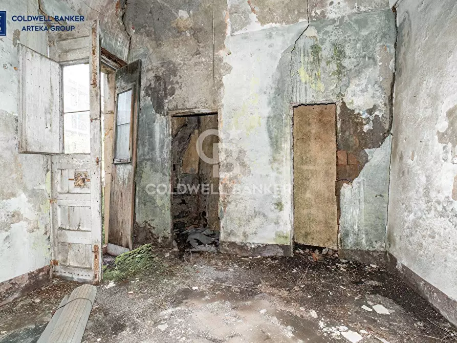 Immagine 29 di Casa indipendente in vendita  in Viale Principe Amedeo 1 - 7 a Acireale