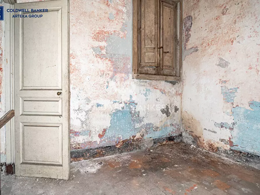 Immagine 32 di Casa indipendente in vendita  in Viale Principe Amedeo 1 - 7 a Acireale