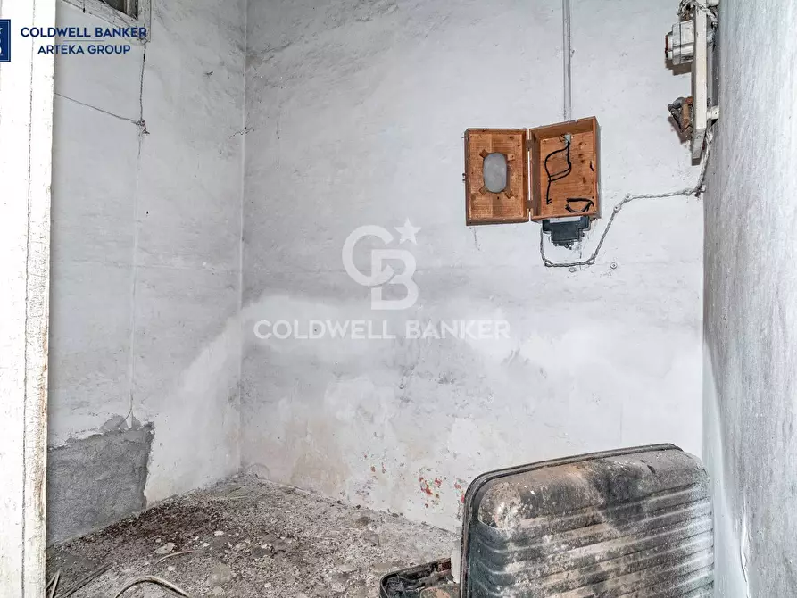 Immagine 37 di Casa indipendente in vendita  in Viale Principe Amedeo 1 - 7 a Acireale