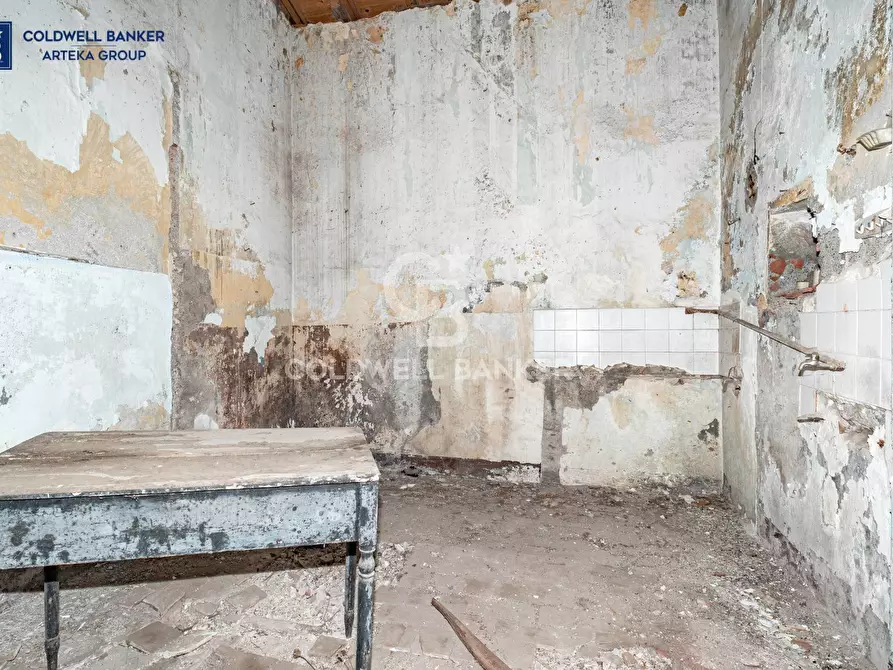 Immagine 38 di Casa indipendente in vendita  in Viale Principe Amedeo 1 - 7 a Acireale