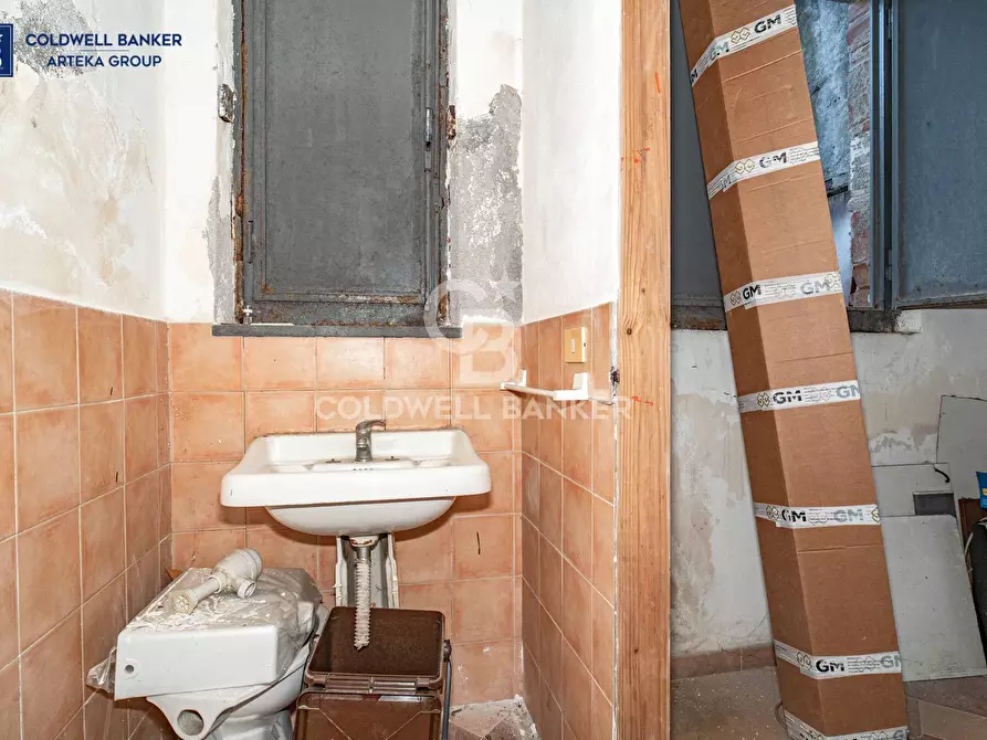 Immagine 47 di Casa indipendente in vendita  in Viale Principe Amedeo 1 - 7 a Acireale