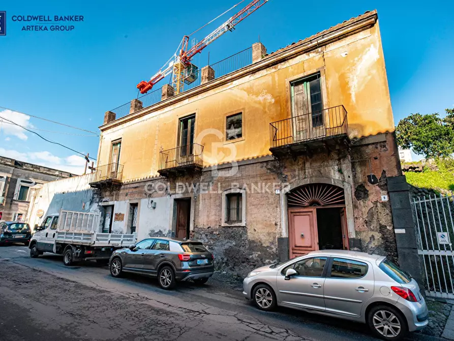 Immagine 49 di Casa indipendente in vendita  in Viale Principe Amedeo 1 - 7 a Acireale