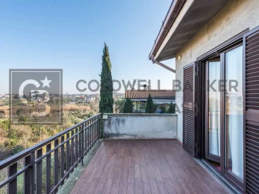 Immagine 42 di Villa in vendita  in Via Caprera 13 a Ciampino