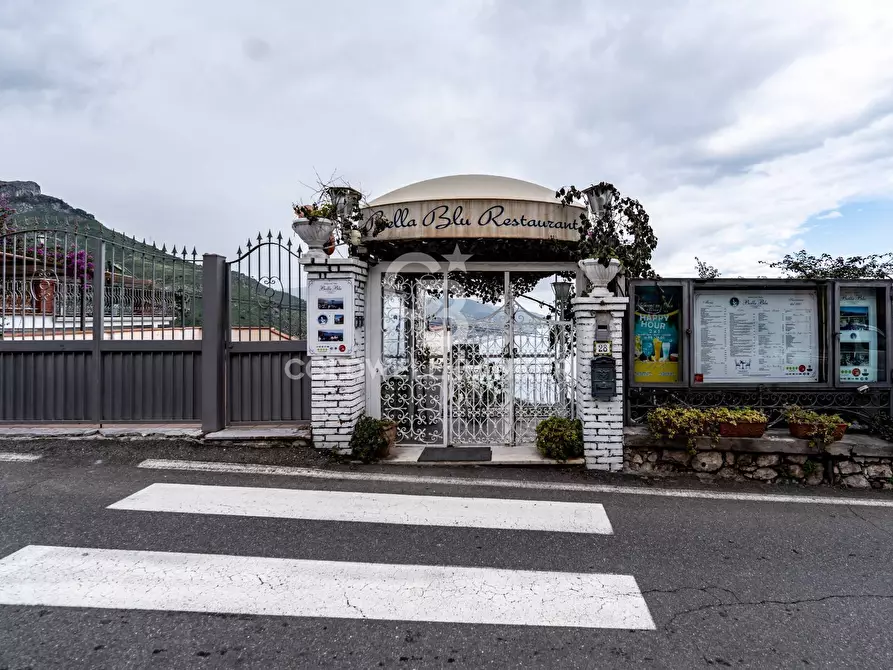 Immagine 2 di Locale commerciale in affitto  in Via Guardiola Vecchia a Taormina