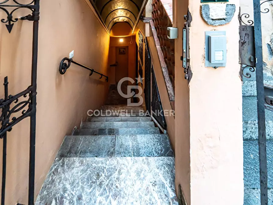 Immagine 10 di Locale commerciale in vendita  in Via Giardinazzo a Taormina