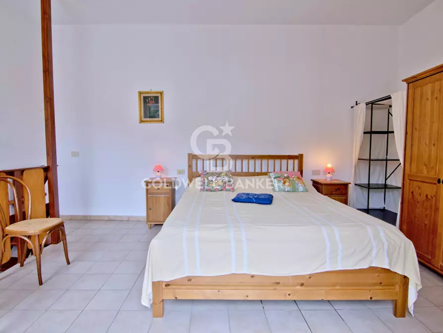 Immagine 11 di Appartamento in vendita  in Via Giuseppe Garibaldi a Campo Nell'elba