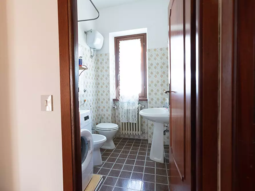 Immagine 13 di Villa in vendita  in Località Madonna del Ponte a Vetralla