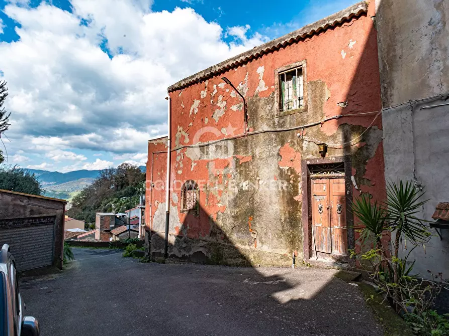 Immagine 8 di Rustico / casale in vendita  in Via Pagana 6 a Castiglione Di Sicilia