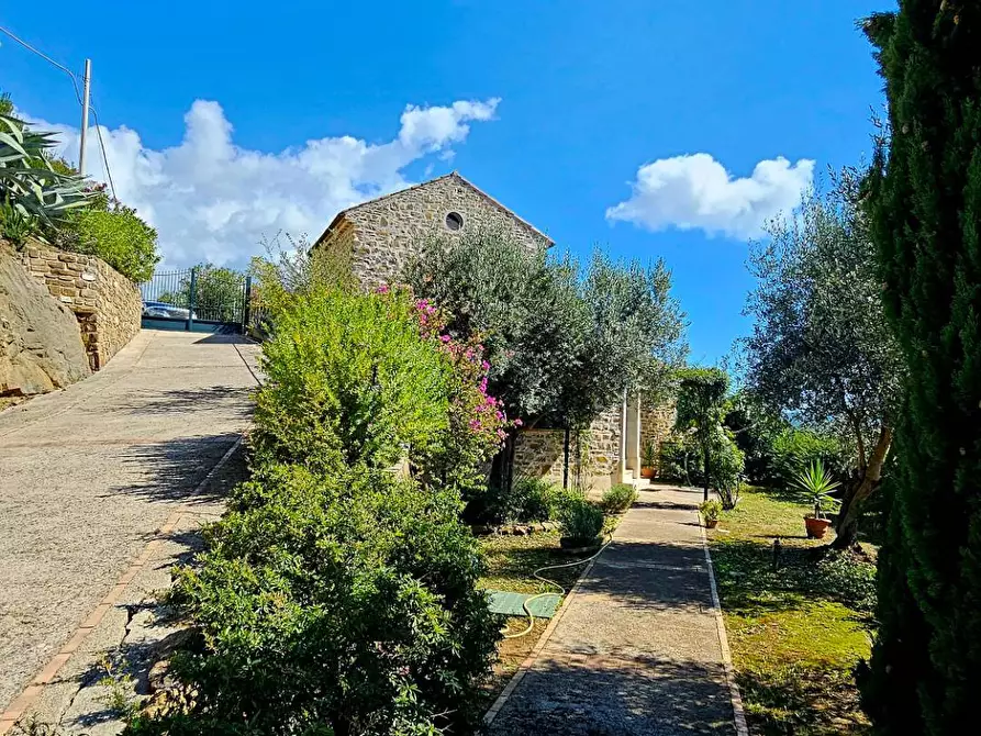 Immagine 27 di Villa in vendita  in Via Annunziata snc a Castellabate