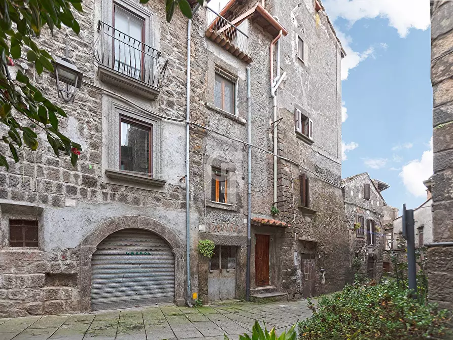 Immagine 14 di Appartamento in vendita  in Via Malatesta a Viterbo