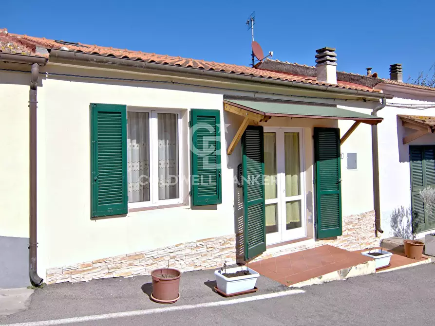 Immagine 21 di Appartamento in vendita  in Via Giovanni Pascoli a Campo Nell'elba