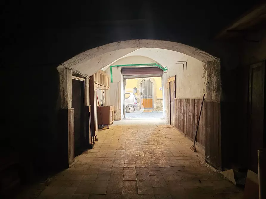 Immagine 4 di Box auto in vendita  in Via del Bottalone a Viterbo