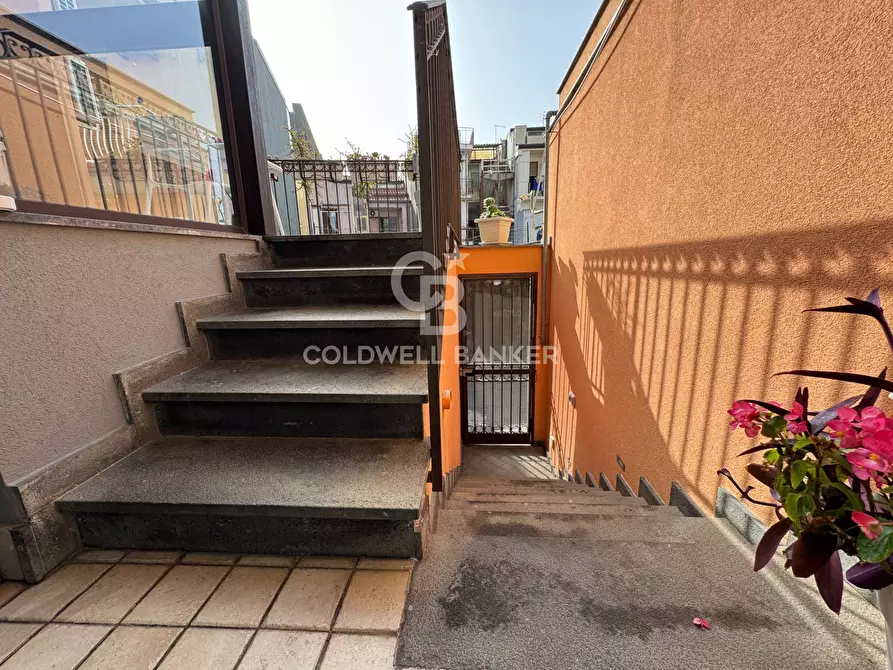 Immagine 10 di Palazzo in vendita  in via provinciale 62 a Aci Castello