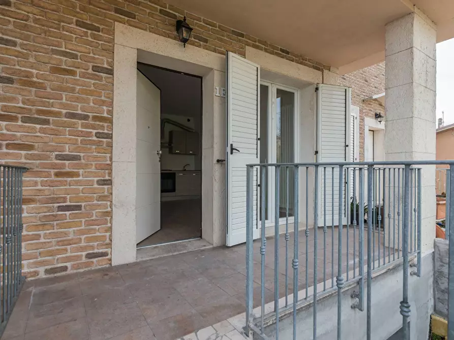 Immagine 20 di Appartamento in vendita  in Via Della Quercia a Mombaroccio