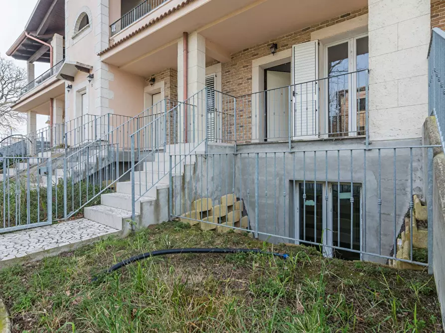 Immagine 24 di Appartamento in vendita  in Via Della Quercia a Mombaroccio