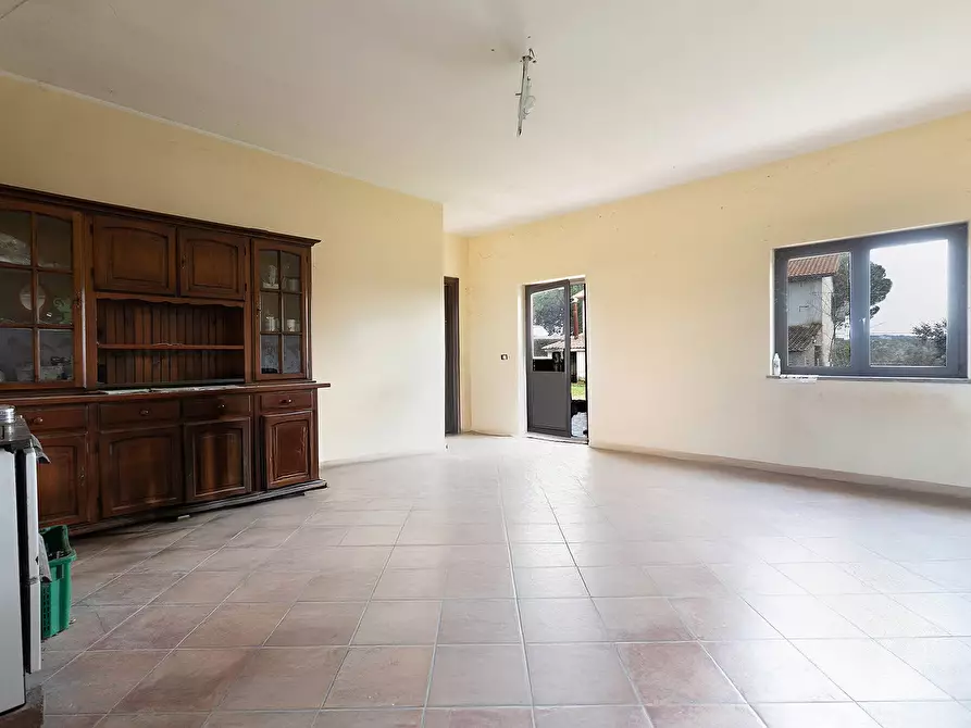 Immagine 6 di Rustico / casale in vendita  in Località Scassato a Vetralla