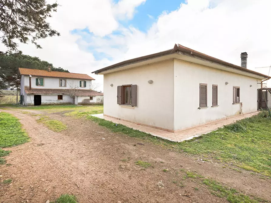 Immagine 38 di Rustico / casale in vendita  in Località Scassato a Vetralla