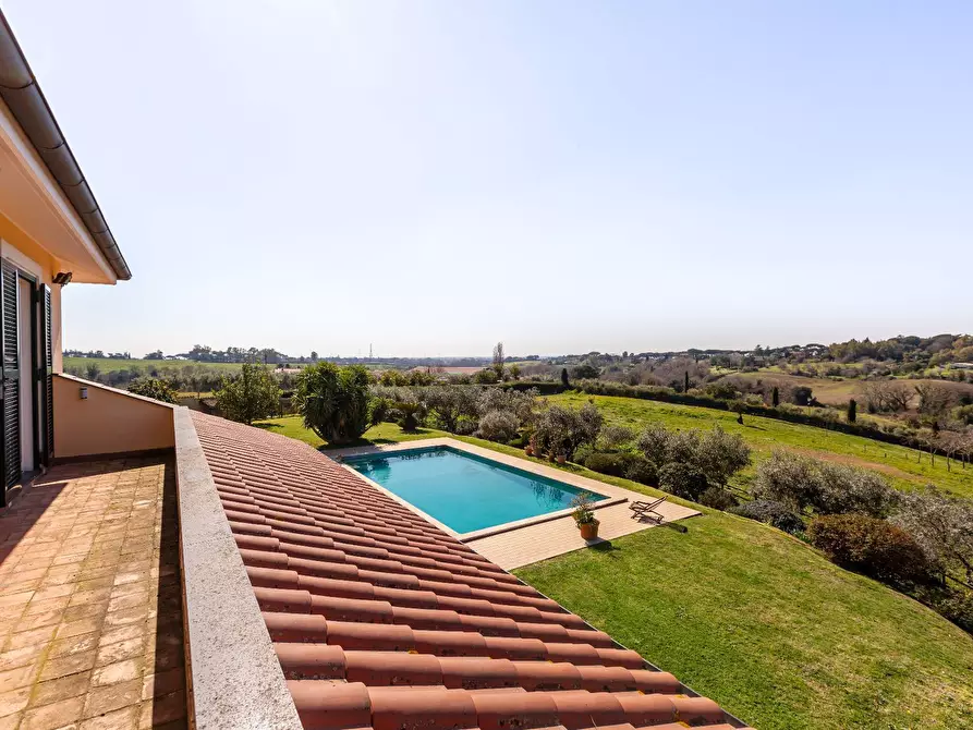 Immagine 30 di Villa in vendita  in Via Roberto Mazzucco a Roma