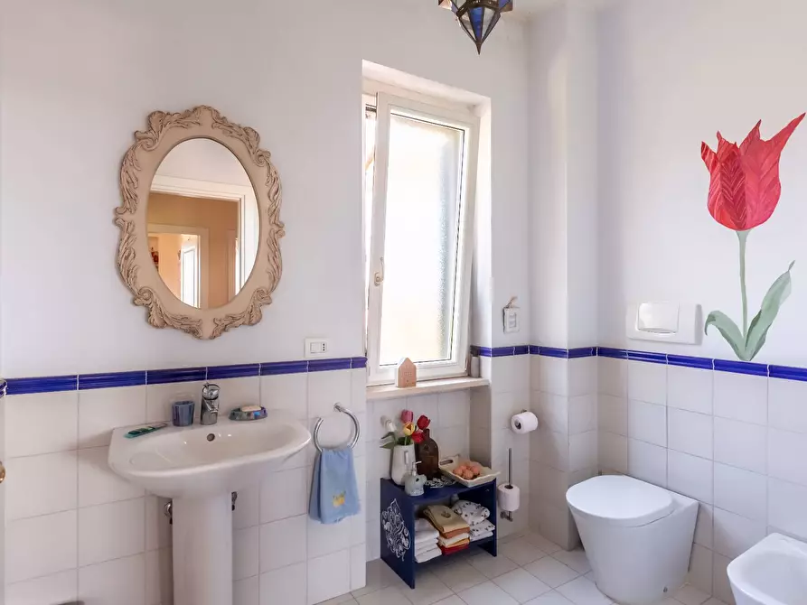 Immagine 32 di Villa in vendita  in Via Roberto Mazzucco a Roma