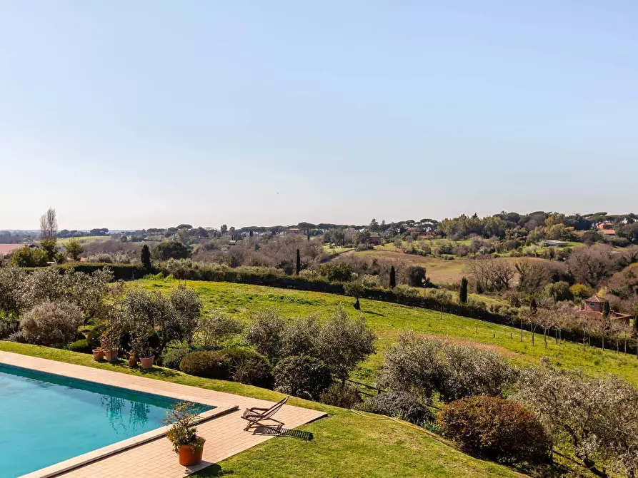 Immagine 42 di Villa in vendita  in Via Roberto Mazzucco a Roma