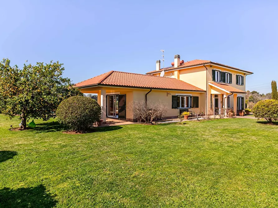 Immagine 51 di Villa in vendita  in Via Roberto Mazzucco a Roma