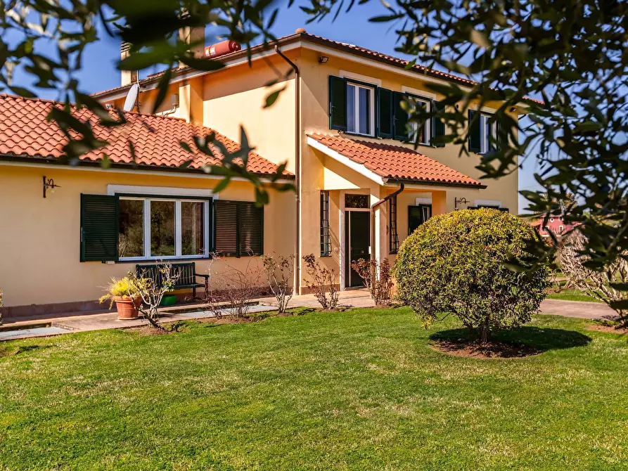 Immagine 52 di Villa in vendita  in Via Roberto Mazzucco a Roma