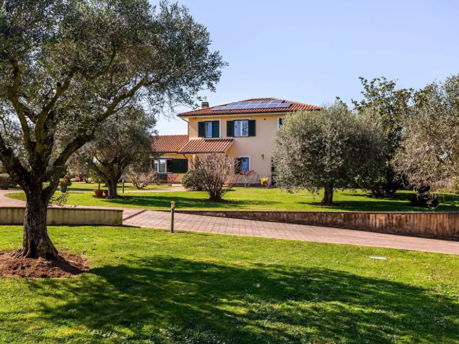 Immagine 54 di Villa in vendita  in Via Roberto Mazzucco a Roma