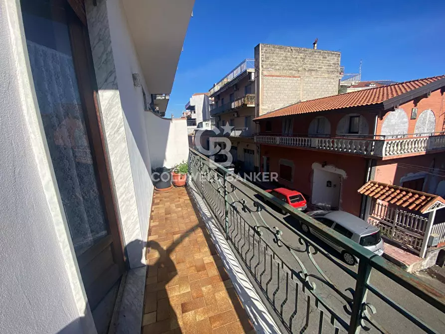 Immagine 16 di Appartamento in vendita  in Via Francesco Orestano 26 a Aci Sant'antonio