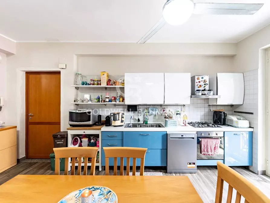 Immagine 10 di Appartamento in vendita  in VIA RIBERA (STAZZO) 37 a Acireale