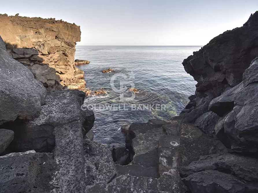 Immagine 24 di Appartamento in vendita  in VIA RIBERA (STAZZO) 37 a Acireale