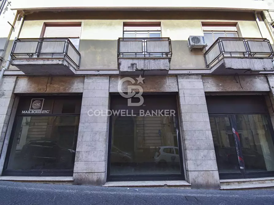 Immagine 10 di Negozio in affitto  in VIA VITTORIO EMANUELE III 174 a Acireale