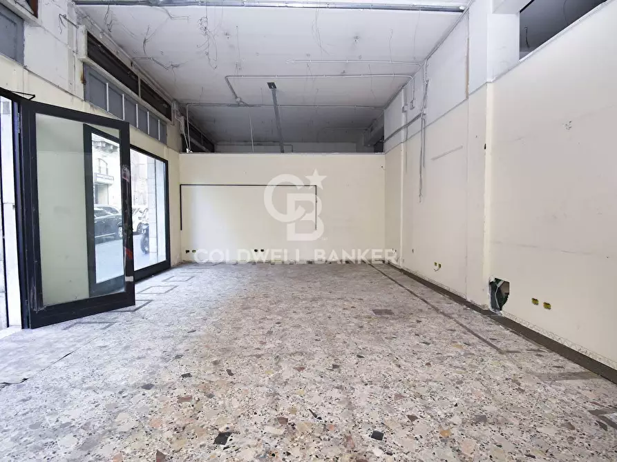 Immagine 2 di Negozio in affitto  in VIA VITTORIO EMANUELE III 174 a Acireale