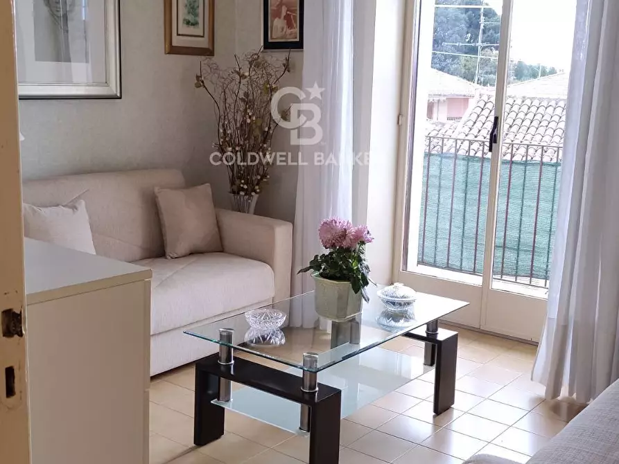 Appartamento in vendita in Via Trieste a Aci Castello