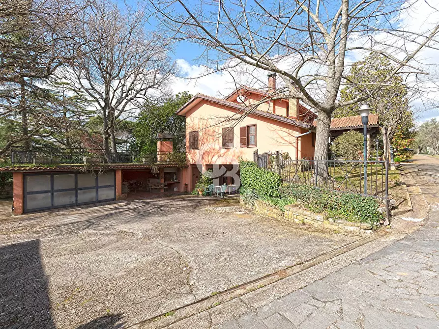 Immagine 27 di Villa in vendita  in Strada Due Casali a Viterbo