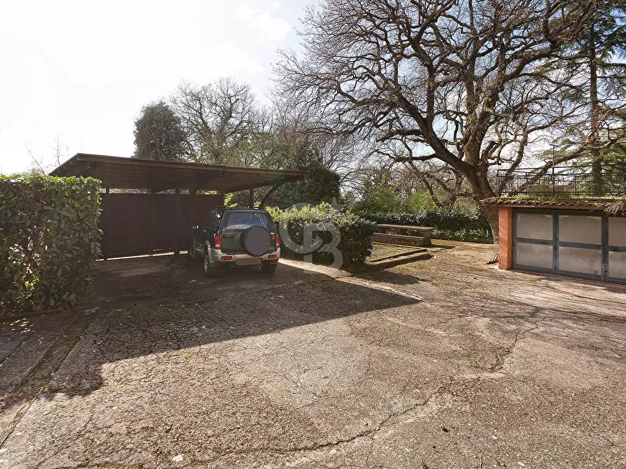 Immagine 35 di Villa in vendita  in Strada Due Casali a Viterbo