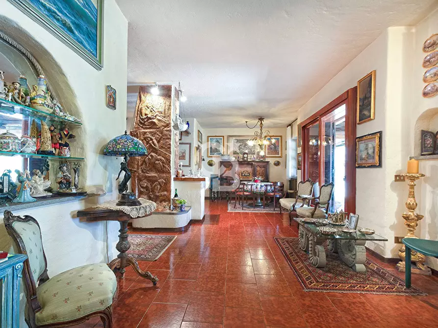 Immagine 4 di Villa in vendita  in Strada Due Casali a Viterbo