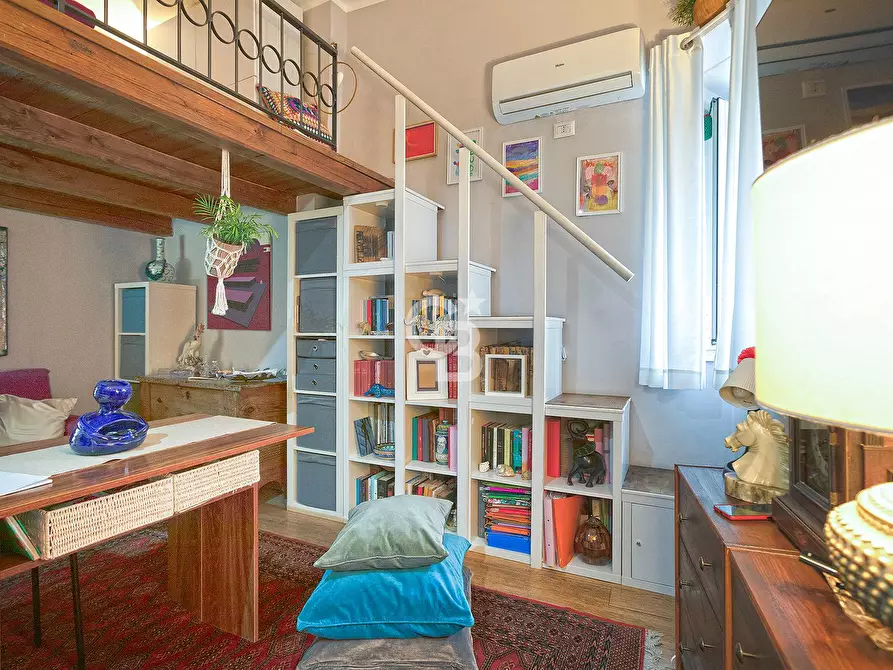 Immagine 3 di Appartamento in vendita  in Via Orologio Vecchio a Viterbo