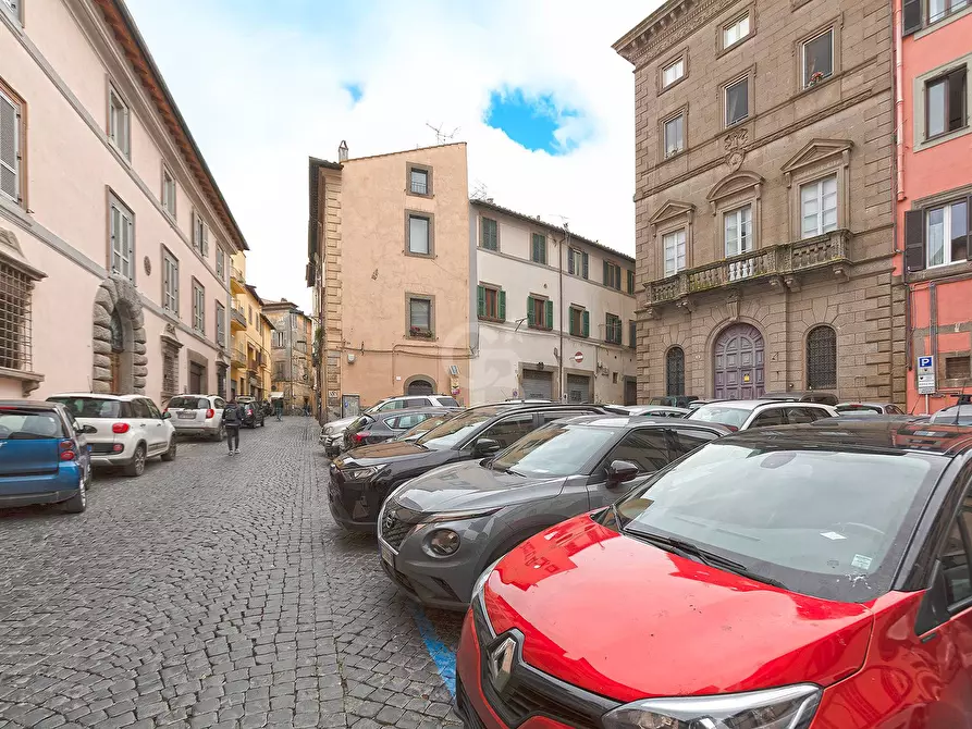 Immagine 21 di Appartamento in vendita  in Via Orologio Vecchio a Viterbo