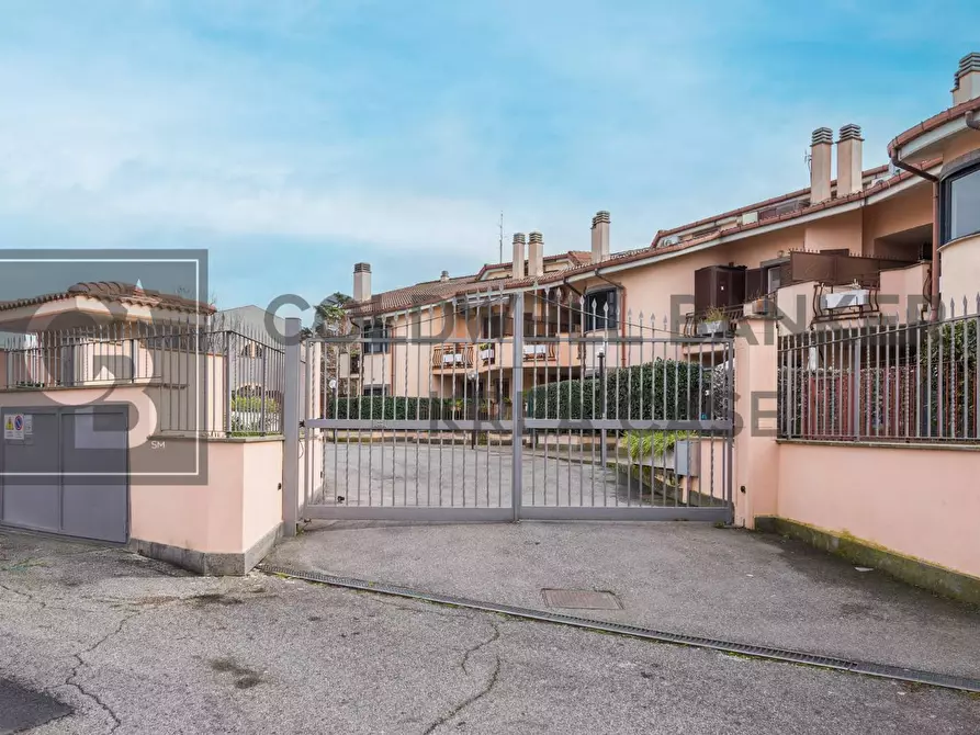 Immagine 2 di Appartamento in vendita  in Via Leonardo Sciascia 10 a Ciampino