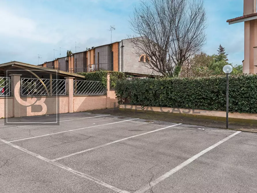 Immagine 5 di Appartamento in vendita  in Via Leonardo Sciascia 10 a Ciampino