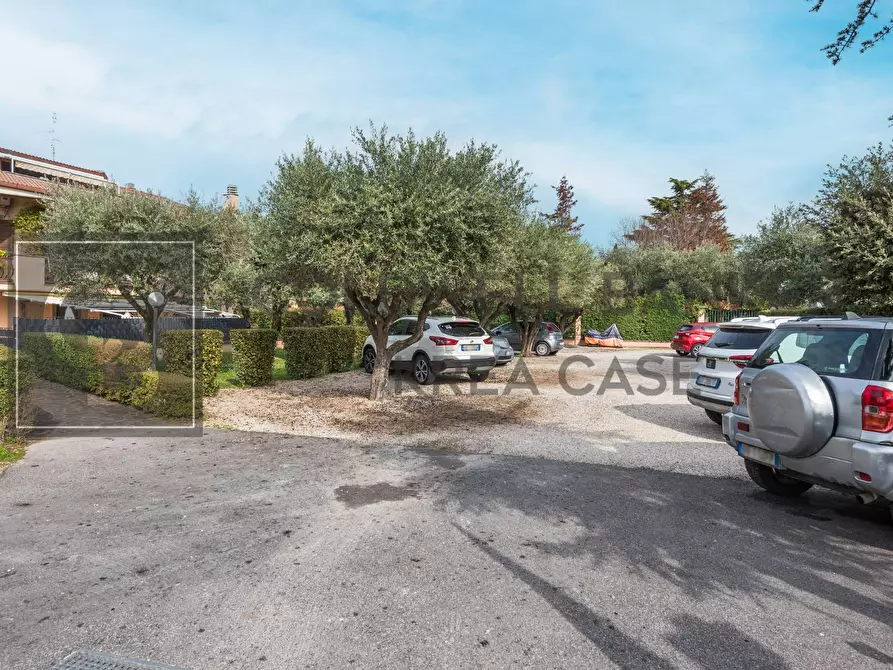 Immagine 7 di Appartamento in vendita  in Via Leonardo Sciascia 10 a Ciampino