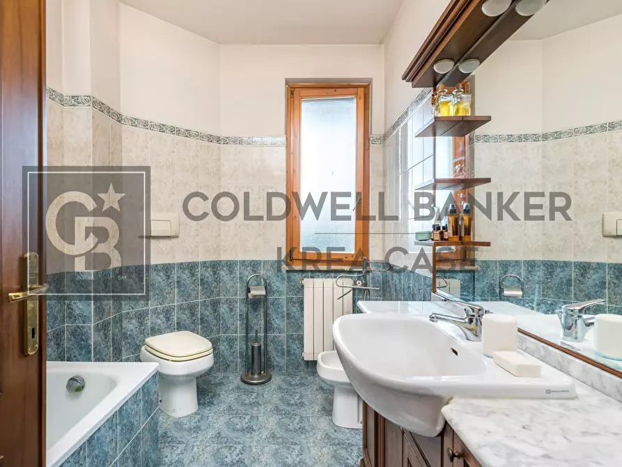 Immagine 26 di Appartamento in vendita  in Via Leonardo Sciascia 10 a Ciampino