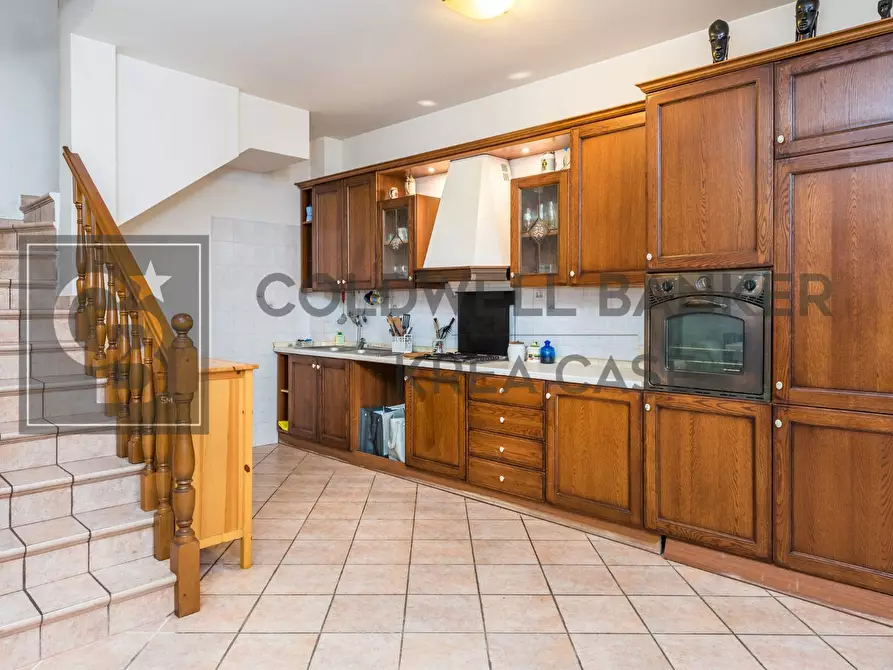 Immagine 33 di Appartamento in vendita  in Via Leonardo Sciascia 10 a Ciampino