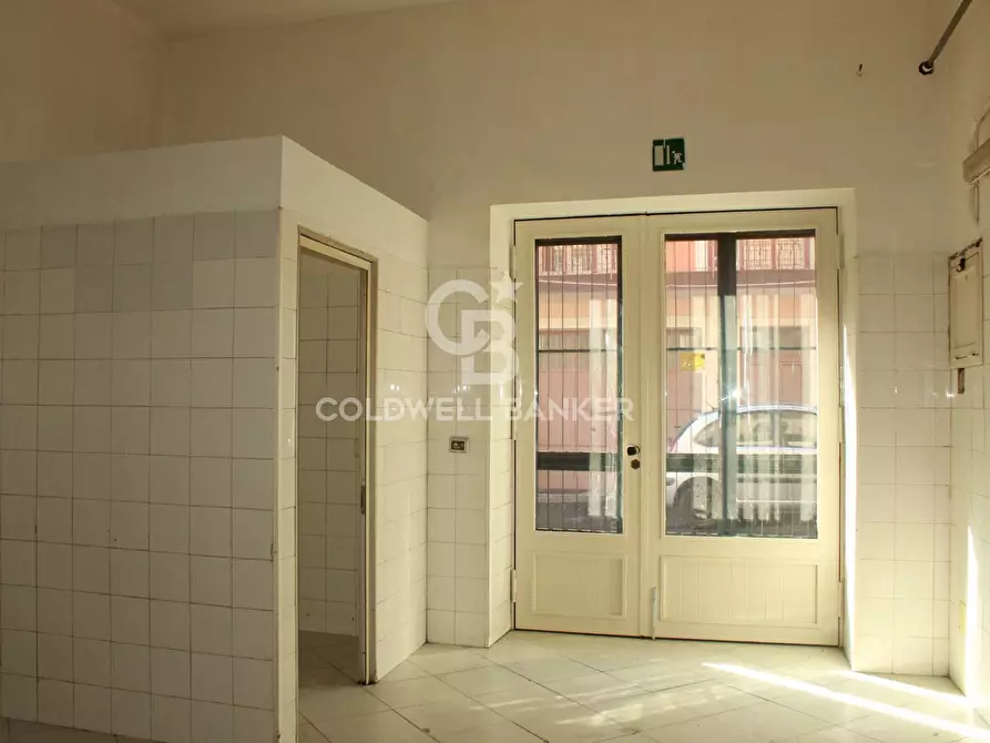 Immagine 7 di Negozio in affitto  in Via Sciarelle 52 a Acireale